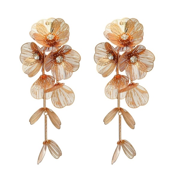 New! Zara Famous Kate Middleton Floral Statement Earrings NWT - Picture 4 of 7